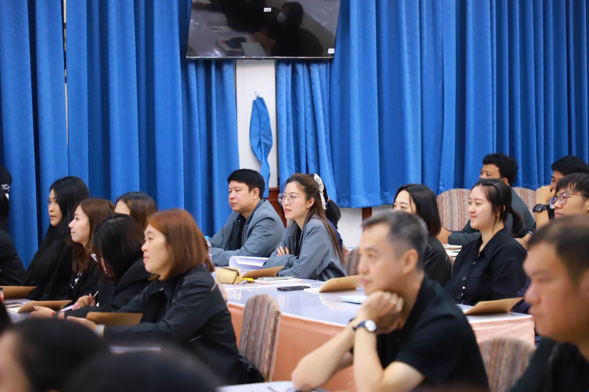 title - รองเลขาธิการ ส.ป.ก. เปิดอบรมหลักสูตร นปต. รุ่นที่ 8 ดันข้าราชการเปลี่ยนบทบาทสู่ “ผู้นำทีม” พร้อมขับเคลื่อนยุทธศาสตร์ชาติ